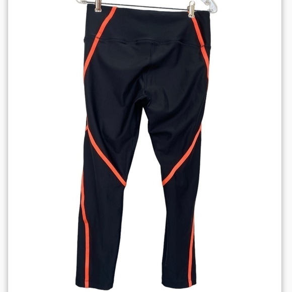 UNDER Armour Black & Orange Workout Running Heat Gear Compression Leggings Large - Picture 5 of 11
